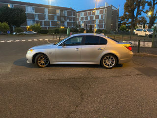 BMW 5 Series foto 7