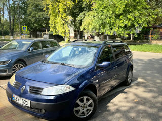 Renault Megane foto 2