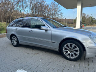 Mercedes C-Class foto 8