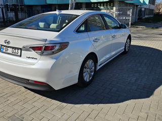 Hyundai Sonata foto 1