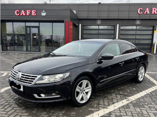 Volkswagen Passat CC foto 2