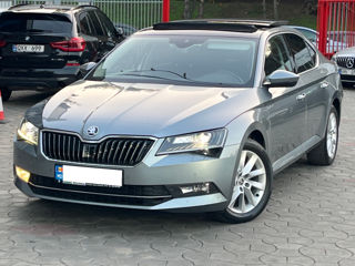 Skoda Superb foto 3