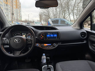 Toyota Yaris foto 6