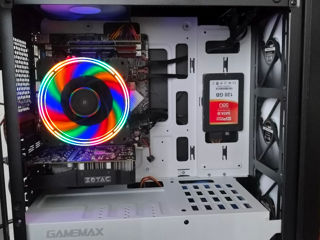 PC gaming mediu foto 2