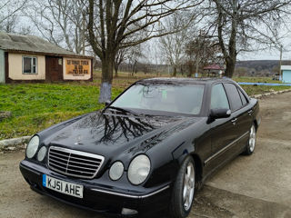 Mercedes E-Class foto 3