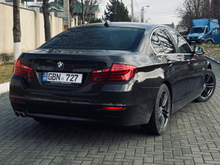 BMW 5 Series foto 5