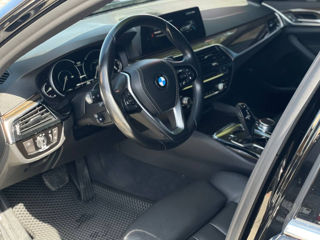 BMW 5 Series foto 7