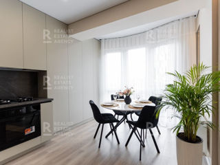 Apartament cu 2 camere, 68 m², Centru, Chișinău foto 4