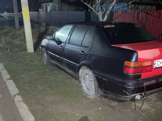 Volkswagen Vento foto 2