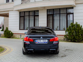 BMW 5 Series foto 9