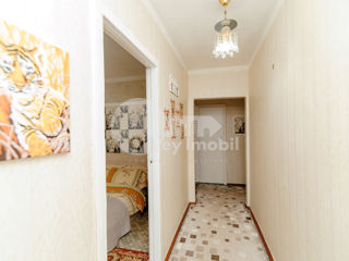 Apartament cu 3 camere, 70 m², Buiucani, Chișinău foto 7