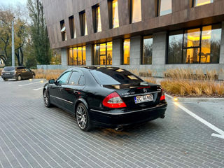 Mercedes E-Class foto 6