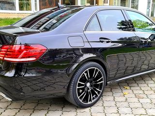 Mercedes E Class foto 2