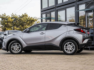 Toyota C-HR foto 2