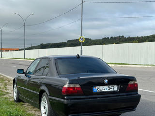 BMW 7 Series foto 5