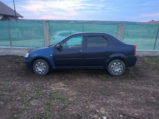 Dacia Logan foto 1