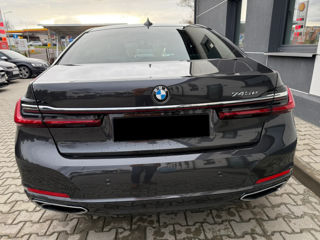 BMW 7 Series foto 4