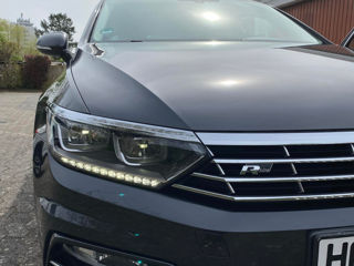 Volkswagen Passat foto 1