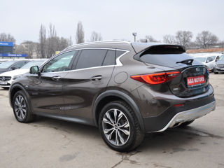 Infiniti Q30 foto 7