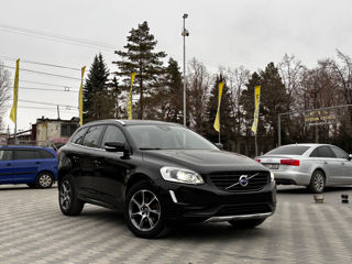 Volvo XC60 foto 1