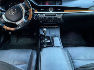 Lexus ES Series фото 7