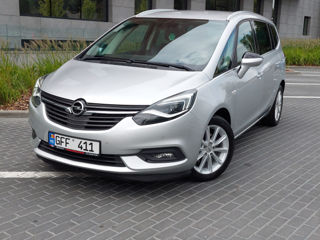 Opel Zafira foto 1