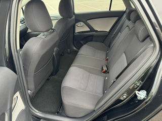 Toyota Avensis foto 6