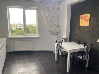 Apartament cu 2 camere, 86 m², Centru, Chișinău foto 3