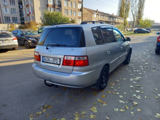 KIA Carens foto 4