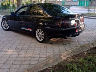 BMW 3 Series foto 2