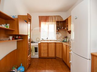 Chirie casă în 3 nivele, 5 camere, reparat și mobilat, Telecentru 700€ foto 11