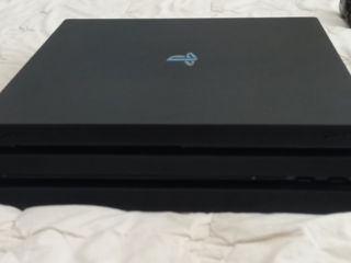 Playstation 4 PRO 1TB foto 2