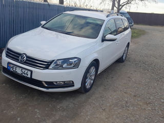 Volkswagen Passat foto 2