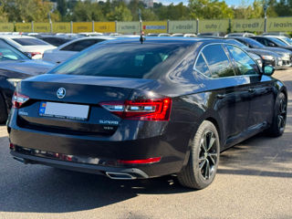 Skoda Superb foto 4