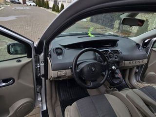 Renault Grand Scenic foto 7