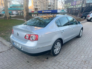 Volkswagen Passat foto 3