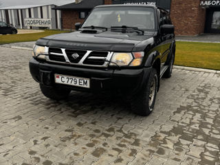 Nissan Patrol foto 2