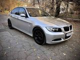 BMW 3 Series foto 2