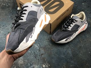 Adidas Yeezy Boost 700 Magnet foto 6