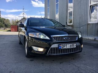 Ford Mondeo foto 1