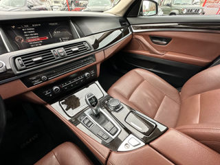 BMW 5 Series foto 15