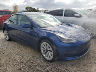 Tesla Model 3 foto 3