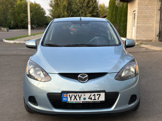 Mazda 2 foto 2