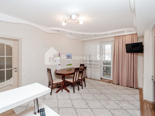 Apartament cu 2 camere, 80 m², Buiucani, Chișinău foto 3