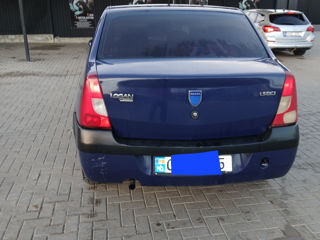 Dacia Logan foto 2