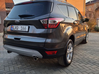 Ford Kuga foto 7