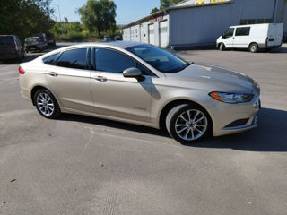 Ford Fusion foto 4