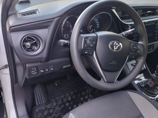 Toyota Auris foto 5