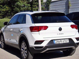 Volkswagen T-Roc foto 2