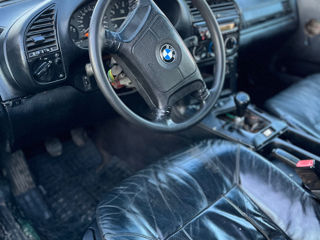 BMW 3 Series foto 4